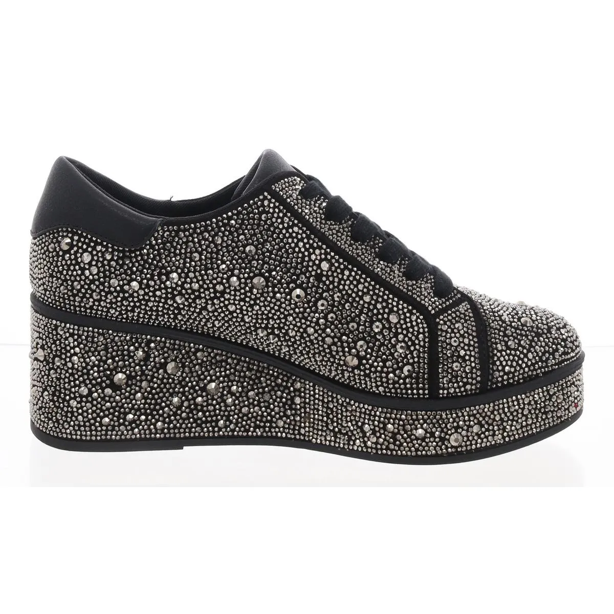 Aideen Womens Slip On Round Toe Casual And Fashion Sneakers