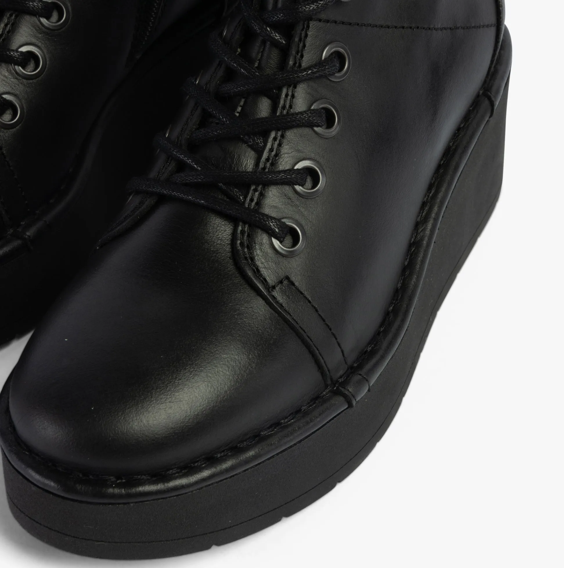 Fly London HAIF269FLY Womens Boots Black