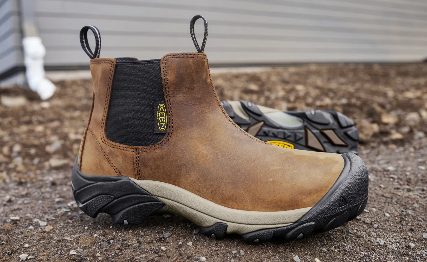 Keen Men's Lansing Chelsea (Steel Toe)  |  Dark Earth/Black