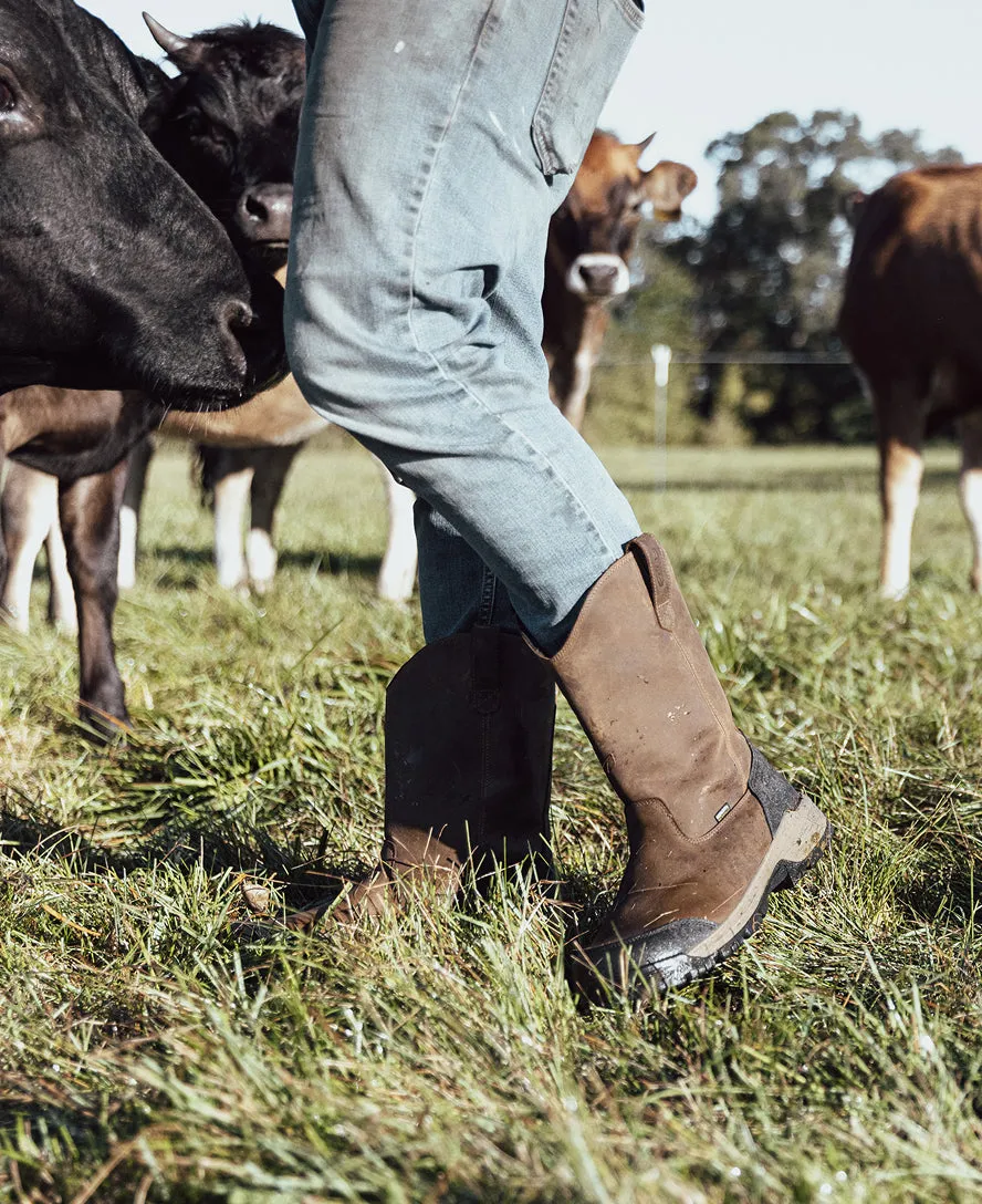 Men's Evanston Pull-On Waterproof Boot (Carbon Toe)  |  Bison/Black KEEN