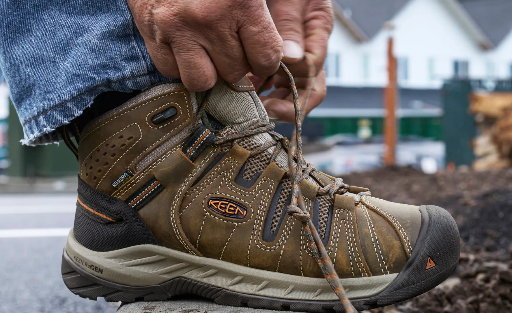 Men's Flint II Waterproof Mid (Soft Toe)  |  Black Olive/Brindle KEEN