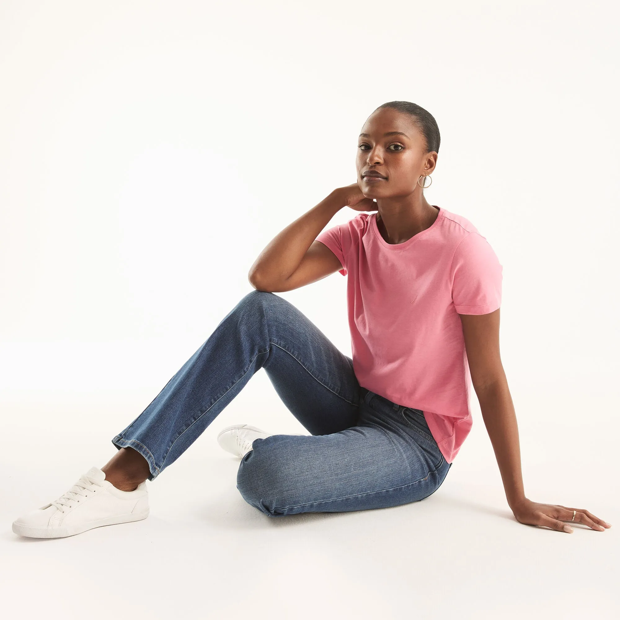 Nautica Womens Sustainably Crafted Solid Crewneck T-Shirt