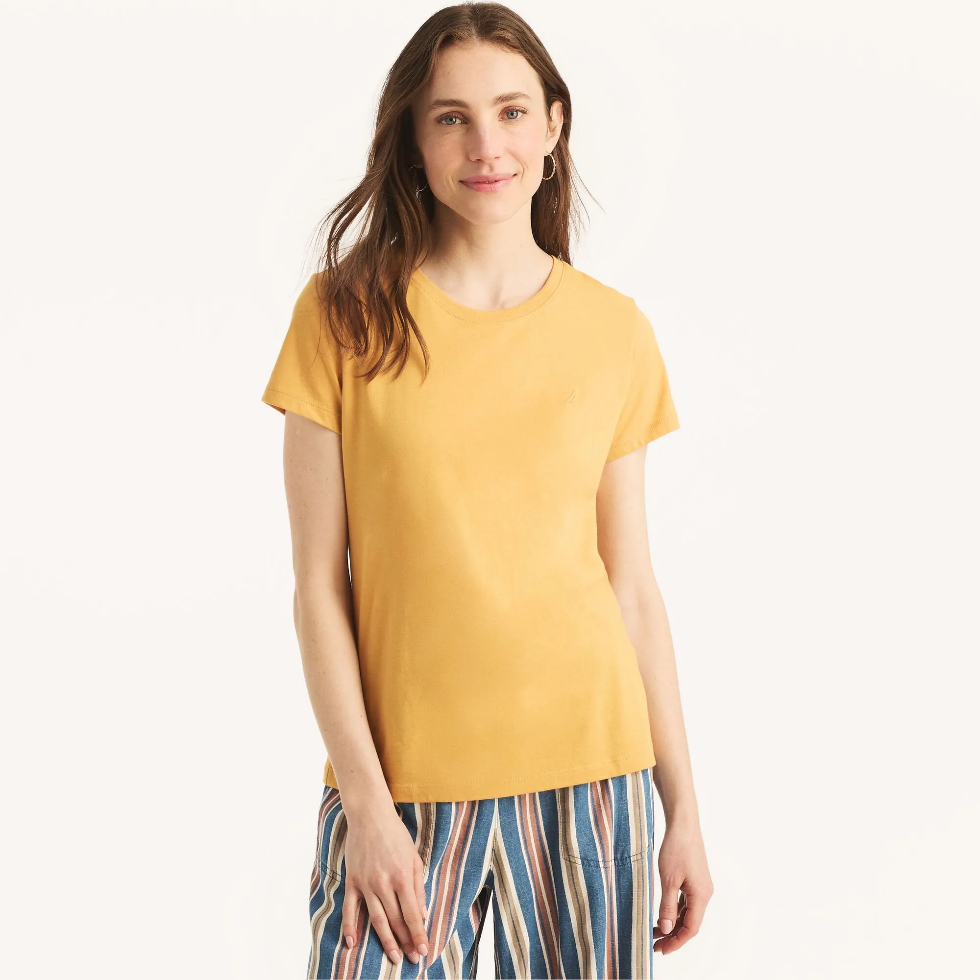 Nautica Womens Sustainably Crafted Solid Crewneck T-Shirt