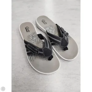Sandals Flats By Clarks In Black & Grey, Size: 6