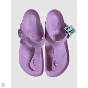 Sandals Flip Flops By Birkenstock In Pink, Size: 9