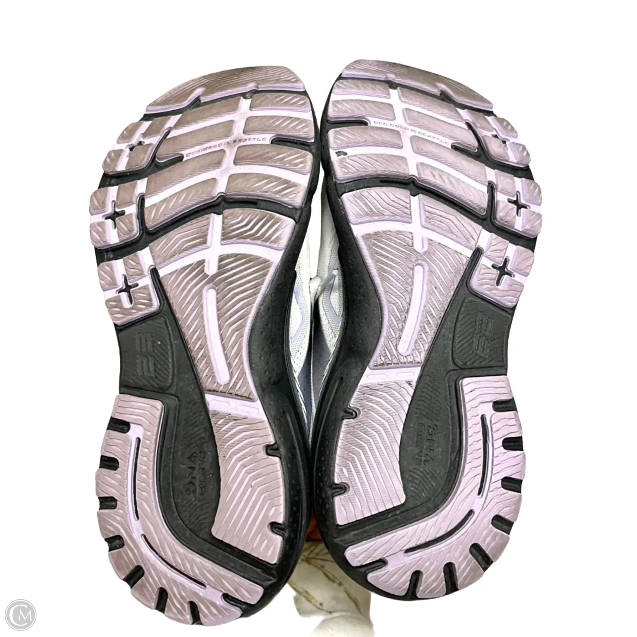 Shoes Athletic By Brooks In Grey & Purple, Size: 7