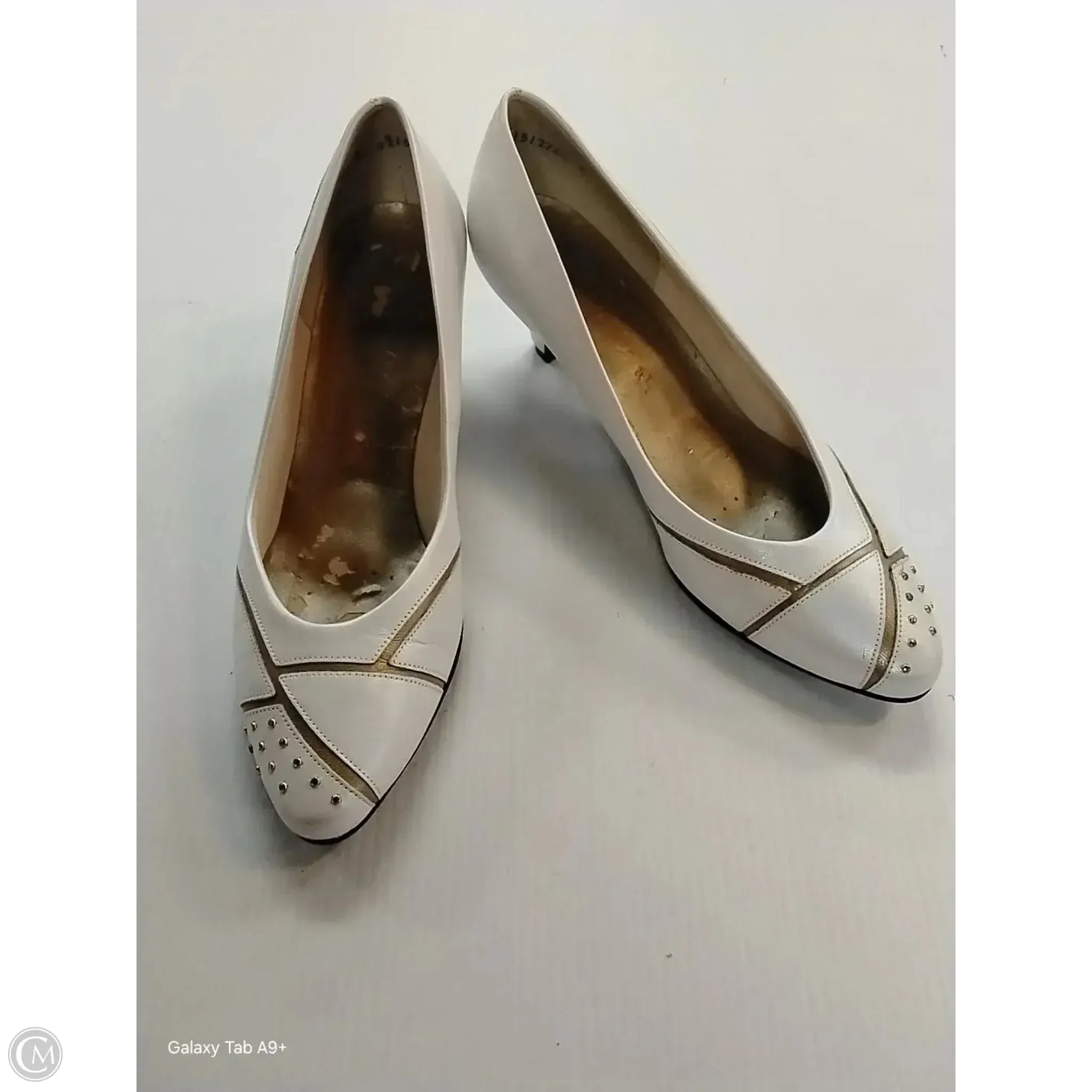 Shoes Heels Wedge By Cmc In White, Size: 9