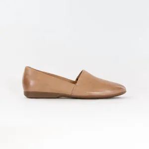 Women's Dansko Larisa Loafers In Taupe